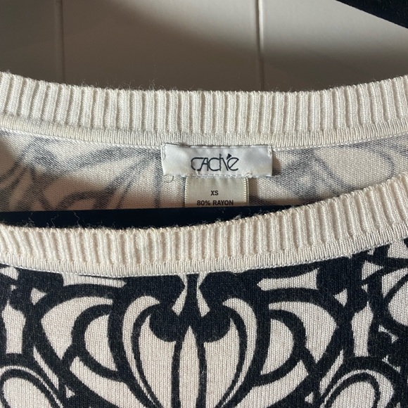Black and white Cache sweater - Picture 2 of 2
